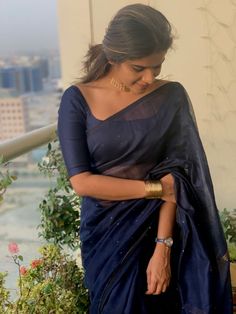 Silk Saree Blouse Designs Patterns Back Neck, Silk Saree Blouse Designs Patterns Silk Saree Blouse Designs Pattern Back, Saree For Convocation Day, Party Wear Simple Sarees, How To Style Cotton Saree, Simple Cotton Saree Blouse Designs, Blouse Ideas For Cotton Saree, Simple Saree Ideas, Kerala Blouse Designs