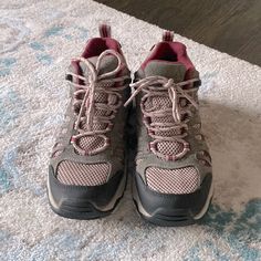 Never Worn Women’s Hiking Shoes Women’s Hiking Shoe, Wemons Hiking Boots, Waterproof Mid-top Walking Shoes For Hiking, Gray Lace-up Trail Running Shoes For Hiking, Non-slip Synthetic Walking Shoes For Hiking, Shoe Aesthetic, Hiking Girl, Hiking Shoe, Outdoor Hiking