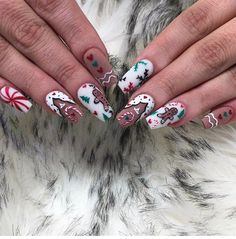 Gingerbread Christmas Nails, Christmas Nails Gingerbread, Nails Gingerbread, Christmas Nail Colors, Western Nails, Seasonal Nails, Classy Acrylic Nails, Snowflake Nails, Gingerbread Christmas