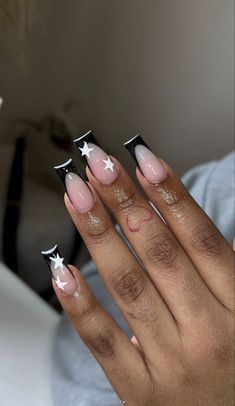 Square Nail Designs Trending Now, Acrylic Nail Art Ideas, Trending Nail Colors, Mail Inspo, December Nails, French Tip Acrylic Nails