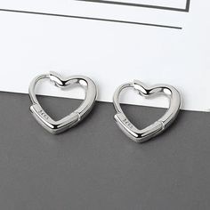 Silver Color French Punk Hip-Hop Geometric Small Hoop Earrings For Women Gold Silver Party Jewelry Accessories Kawaii Earrings, Hoop Earrings Silver, Hoop Earrings Style, Heart Hoop Earrings, Sweet Heart, Huggie Hoop Earrings, Simple Earrings, Sterling Silver Heart, Huggies Earrings