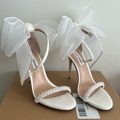 Worn Once, Amazing Condition, Surprisingly Very Comfy! Elegant Wedding Shoes Brides, White Bow Heels, Elegant Wedding Shoes, Wedding Shoes Bride, Shoes Steve Madden, Sparkly Heels, Bow Heels, Wedding Heels, White Bow