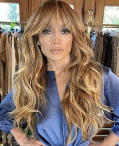 Bangs Wavy Hair, Rambut Brunette, Bangs With Medium Hair, How To Style Bangs, Long Layered Hair, Long Wavy Hair, Haircuts With Bangs, Curtain Bangs