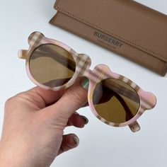 Burberry Jb4355 397273 Kids Brand New Sunglasses Check Pink Bronze Round Unisex Same/Next Day Shipping! Brand New And 100% Authentic! Made In China. Brand: Burberry Model: Jb4355 Kids / Jb 4355 Color Code: 397273 Gender: Kids/Unisex Frame Color: Check Pink Lens Color: Bronze Lens Material: Polyamide Bio Frame Shape: Round Frame Style: Full-Rim Frame Material: Acetate Size: 43x20x125 100% Uv Protection. Full Retail Burberry Set Includes: 1. Glasses 2. Case 3. Cleaning Cloth With Brand Logo 4. Cer Burberry Models, Grey Sunglasses, New Sunglasses, Burberry Kids, Blue Sunglasses, Burberry Accessories, Color Bronze, Crochet Halter Tops, Round Frame