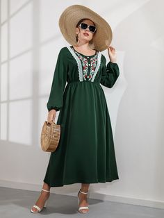 Fall Plus Size, Lantern Sleeve Dress, Boho Green, Guipure Lace, Fabric Floral, Lantern Sleeve, Dress Plus Size, Lantern Sleeves, Embroidered Flowers