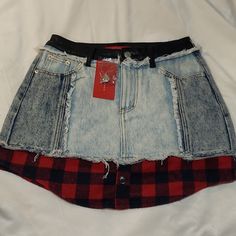 Signature8 Denim Buffalo Plaid Skirt Size Medium. New With Tags Edgy Light Wash Cotton Bottoms, Punk Denim Skirt With Pockets, Edgy Denim Skirt For Streetwear, Edgy Blue Denim Skirt, Edgy Medium Wash Denim Skirt, Grunge Denim Mini Skirt, High Rise Grunge Denim Skirt, Grunge High Rise Denim Skirt, Grunge High-rise Denim Skirt