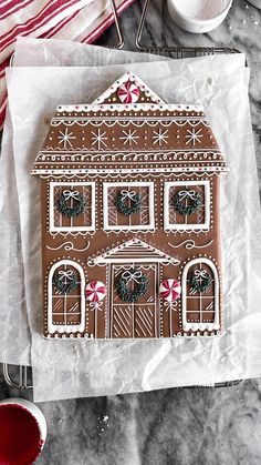 Emily Loggans | another cozy snow globe 🏠 which is your favorite, the pink one from last week or this green one? 🤔 * * * #cookielover #cookiegram... | Instagram Royal Icing Gingerbread House, Ginger Bread House Diy, Cool Gingerbread Houses, Cozy Snow