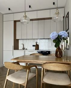 Home Hall Design, Minimalist Interior Style, Kitchen Room Design, Kitchen Inspiration Design, Apartment Design, Interior Inspo, Home Decor Kitchen, Interior Design Kitchen