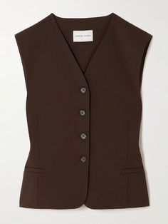 According to founder Chloé Harrouche, LOULOU STUDIO's designs have "a sense of freedom" that sparks confidence in the wearer. This vest is cut from stretch-wool in a sharp, slim shape that speaks to the brand's modern sophistication. Wear yours solo or layered over a shirt. Vest Ideas, Loulou Studio, Brown Vest, Vest Designs, Vest Pattern, Wool Vest, Vest Fashion, Lookbook Outfits, Clothes Collection