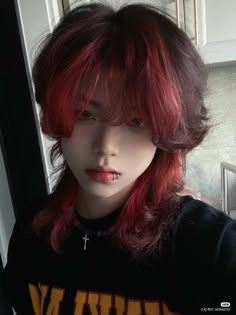 Hangodango on tiktok Short Hair Tomboy, Short Grunge Hair, Dyed Hair Inspiration, Hair Inspiration Short, Short Hair Haircuts, Hair Reference, Cut My Hair, Hair Inspo Color, Grunge Hair