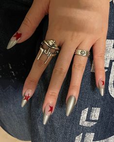 Nails With Red Stars, Y2k Dark Aesthetic, Monkey Nails, Designs Y2k, Marvel Nails, French Tip Fake Nails, Nails With Red, Stars Designs, Nails Medium Almond