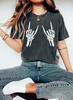 Comfort Colors® Rock on Skeleton Hands Shirt Unisex Crewneck - Etsy Elegante Y Chic, Comfort Colors Tshirt, Skeleton Shirt, Jules Verne, Chic Blouses, Comfort Colors Tee, Elegant Chic, Lightning Bolt, Halloween Gift