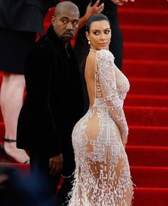 kim kardash and rapper khlo pose for the cameras on the red carpet