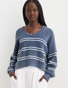 Aerie Beyond Cropped Sweater Back To School Outfit Ideas, Sweaters Cropped, Chic Prom Dresses, School Outfit Ideas, Printed Blouses, Back To School Outfit, Simple Sweaters, Oversized Sweaters, Cold Outfits