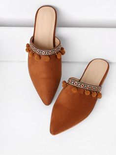 Slippers Online, Cute Shoes Heels, Flat Slippers, Fashionable Snow Boots, Flat Slipper, Fancy Shoes, Shoes Heels Pumps, Pointed Toe Flats, Heel Pumps