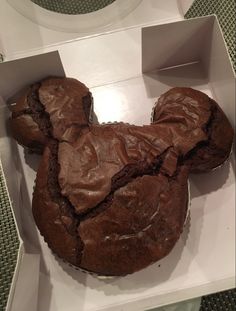 Image of a Mickey Mouse Disney Brownie from Disney Springs in Florida Mickey Mouse Brownies, Disneyland Chocolate Chip Cookies, Minnie Chocolate Pie From The Help, Walt Disney World Chocolate Chip Cookies, Minnie’s Chocolate Pie, Chocolate Torte, Mini Mouse, Mickey Mouse Party, Chocolate Desserts