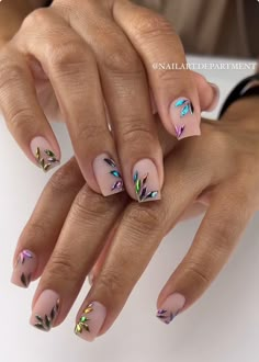 Chrome Flower Nails, Acrylic Nail Designs Classy, Vampire Nails, Shiny Nails Designs, Mauve Nails, French Manicure Nails, Nails Today, Nail Art Designs Videos, Short Nail Designs