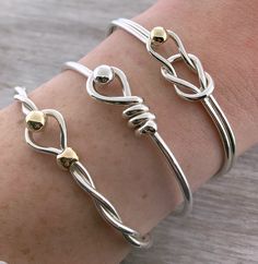 Shepherd's Knot Bracelet – Cape Cod Jewelers Silversmithing Jewelry, Inexpensive Jewelry, Wire Wrap Jewelry Designs, Cape Cod Style, Jewellery Art, Handmade Silver Jewellery, Diy Wire Jewelry, Wire Work Jewelry, Knot Bracelet