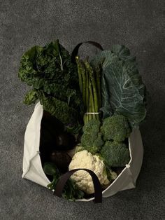 Wellness Club, Healthy Girl, Healthy Lifestyle Inspiration, Green Juice, Grocery Shop, Green Aesthetic, Aesthetic Food, Healthy Life