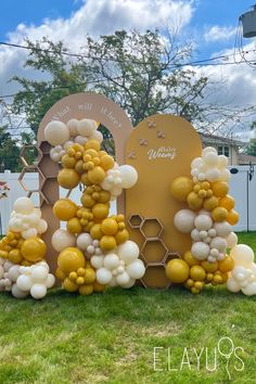 Mustard yellow balloons for a honey bee gender reveal Bee Day Party Balloon Arch, Bee Gender Reveal Backdrop Ideas, Mustard Balloon Garland, Gender Reveal Yellow Theme, Honey Bee Balloon Garland, Bee Backdrop Ideas, Honeycomb Balloon Garland, Who Will It Bee Gender Reveal