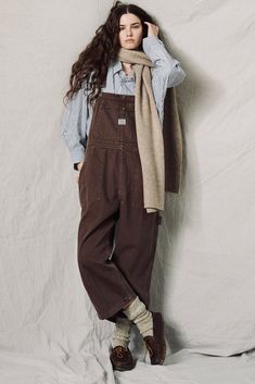 Outdoorsy Style For Work, Winter Apparel Womens, Sweater Under Overalls, Japan Womens Fashion, Natural Wardrobe Style, Nordic Clothing Style, Octogenarian Art Teacher Style, Gremlincore Fashion, Gardener Clothes