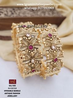 Luxury Kundan Fusion Bangle, Handmade Gold Kundan Bangle, Meenakari Temple Jewelry Bangle, Gold Kundan Fusion Bangle, Traditional Meenakari Gold-plated Bangle, Brass Bangle, Bangles Making, Precious Stones