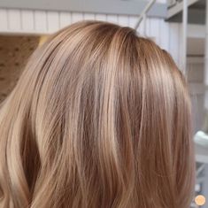 Carmel Blond, Hello Hair, Perfect Blonde Hair, Honey Blonde Hair Color, Perfect Hair Color, Ash Blonde Hair, Cut Her Hair