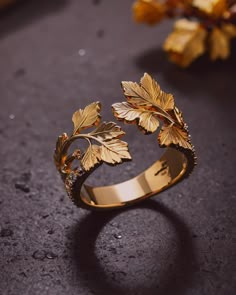 These ring is "MADE TO ORDER" and i will take around 20-30 days to be ready to ship. Embrace the timeless beauty of nature with our Ginkgo Leaf Ring, a handmade piece that showcases the intricate fan-shaped design of the ginkgo leaf, symbolizing resilience and longevity. Perfect for those who appreciate nature-inspired and thoughtfully crafted jewelry, this ring adds a unique touch to any collection. Made to Order, each ring is meticulously handcrafted from high-quality materials (specify materi Nature Jewelry Aesthetic, Jewelry Inspired By Nature, Timeless Jewelry Pieces, Fae Ring, Cool Jewelry Unique, Leaf Ring Design, Creative Rings, Dnd Jewelry, Unique Jewelry Inspiration