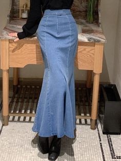 Boho Beauty: Styling a Denim Skirt for a Bohemian Look Maxi Skirt Mermaid, Mermaid Jeans Skirt, Diy Long Jean Skirt, Mermaid Jean Skirt, Mermaid Denim Skirt, Denim Mermaid Skirt, Fashion Study