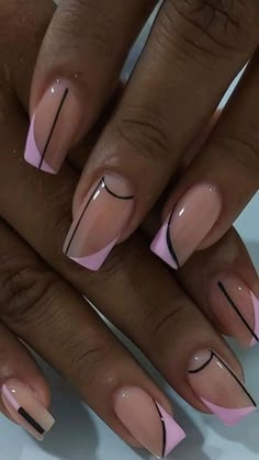 Nail Designs African American Hands, Straight Square Nails Short, Gel X Nail Designs Valentines Day, Edgy Natural Nails, Round Square Nail Designs, A Line Bob Haircuts For Women, Simple Edgy Nails Square, Short Square Nail Art Designs, Short Acrylic Nails For Work