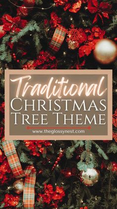 Christmas Tree Themes Colors Red, Christmas Tree Colored Lights, Traditional Christmas Tree Ideas, Green Christmas Tree Decorations, Red And Gold Christmas Tree, Plaid Christmas Decor, Classic Christmas Decorations, Ribbon Ornaments, Colored Lights