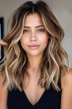 Blond Brown Balayage Hair, Women’s Brunette Hair, Partial Balayage Face Framing, Women’s Hair Highlights, Long Bob With Blonde Highlights, Caramel Brown Ombre Hair, Blonde To Brown Hair Color, Layers For Medium Length Hair Highlights, Lived In Light Brown Balayage