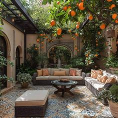 Moroccan Conservatory, Houses With Courtyards In The Middle, Morrocan Courtyard, Moroccan Garden Ideas, Garden Provence, Courtyard Fountain, Moroccan Courtyard, Spanish Courtyard