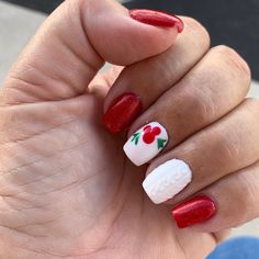 Disney Themed Nails Acrylic Christmas, Disney Holiday Nails Simple, Disney World Nails Christmas, Disney Christmas Pedicure, Red Nails Disney, Christmas Minnie Nails, Christmas Disney Nails Short, Christmas Disney Nails Simple, Subtle Disney Christmas Nails