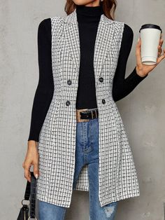 Abrigo chaleco de cuadros de doble botonadura de cuello con solapa | SHEIN USA Long Vest Jacket, Elegant Vest, Collar Vest, Sleeveless Blazer, Plaid Vest, Long Vests, Vest Pattern, Vest Coat, Blazer Outfits