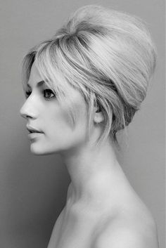 29 Stunning Vintage Wedding Hairstyles - Mon Cheri Bridals Brigitte Bardot Hair, Bardot Hair, Retro Wedding Hair, 1960s Hair, 60s Hair, Vintage Wedding Hair, Short Blonde, Retro Hairstyles, Wedding Hair And Makeup