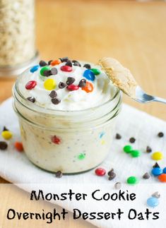 a cookie overnight dessert oats in a jar