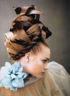 Vogue Italia September 2006 Natalia Vodianova by Paolo Roversi | Valentino | Fall 2006 Couture Mert And Marcus, Avant Garde Hair, Haute Hair, Paolo Roversi, Natalia Vodianova, Fantasy Hair