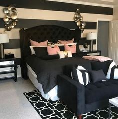 Decoração do quarto de casal - 10 erros na decoração e bem-estar do quarto do casal Black And White Decor, Teen Bedroom Decor, Girl Bedroom Decor, Master Bedrooms Decor, Room Ideas Bedroom, Dream Rooms, White Decor, Dream Bedroom, Design Case