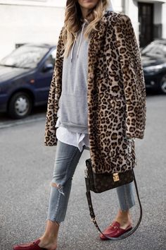 Mantel Outfit, Leopard Print Coat, Ashley Olsen, Looks Street Style, Outfit Trends, Print Coat, Looks Chic, Outfits Casual