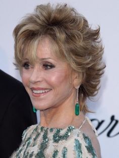 Curly Hairstyles For Women Over 50 - Fave HairStyles Jane Fonda Hairstyles, Cute Short Curly Hairstyles, Short Curly Hairstyles For Women, Over 60 Hairstyles, Classy Hairstyles, Short Curly Haircuts, Shag Hairstyles, Short Wavy Hair, Curly Hair With Bangs