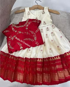 Baby Langa Blouse Designs, Baby Lehanga Blouse Patterns, Kids Pattu Langa Blouse Designs, Pattu Paavadai For Baby Girl, Baby Girl Langa Blouse Designs, Baby Girl Pattu Pavadai Designs