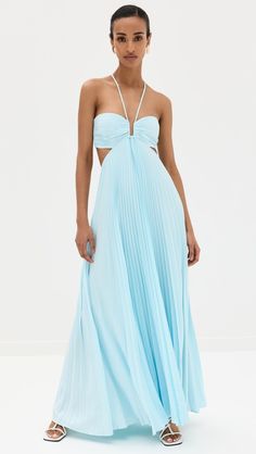 Cute Dresses For Dances, Pleated Halter Dress, Printed Blouses, Prom Dress Inspo, Cute Prom Dresses, Pretty Prom Dresses, Maxi Dress Prom, Aqua Dress, Grad Dresses