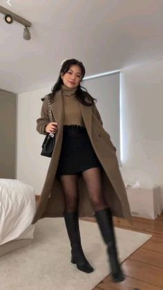 Turtle Neck Outfit, Thanksgiving Outfits, Outfit Chic, Cold Outfits, Coat Outfit, Easy Trendy Outfits, Fashion Hacks Clothes, American Beauty