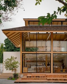 Cafe Interior Vintage, Cafe Ideas Design, Minimal Decoration, Traditional Architect, Coffee House Design, Coffee Shop Concept, Arch Building, Outdoor Restaurant Design, Concept Models Architecture