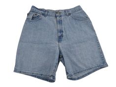 Stunning vintage 90s Chic denim relaxed fit skater cute style womens shorts. These are super comfy and durable ready to wear for years to come. Stylish enough to grab coffee with friends and durable enough for your next hike. Perfect for outdoors, work, the beach, skating, back to school, to class, vacation, casual wear, or travel. Comes professionally washed, ready to wear & Ships within 24 hours! I wear mens 34" and I could get these on but they were very tight. Measurements: Tagged 14 could fit mens as well, confirm fit Waist fits 31 or 32" best depending how tight you want them Could also fit 29 or 30" if you add a belt or like a looser fit. Across at hips under pockets 19.5 inches Top to bottom 19 inches Inseam 7 inches Rise 13.5 inches Leg opening 24 inches Condition is excellent wit 90s Chic, Coffee With Friends, Denim Chic, Shorts Womens, Cute Style, Baggy Fits, Short Outfits, Plein Air, Chambray