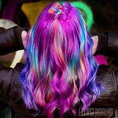 Rainbow Prism Hair, Queer Mullet, Prism Hair, Rainbow Hair Color Ideas, Purple Hair Color Ombre, La Color, Goth Hairstyles, Split Dyed Hair