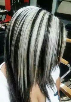 Look Light Blonde Highlights, Hair Highlights And Lowlights, Covering Gray Hair, Caramel Highlights, Low Lights Hair