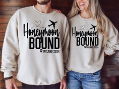 "Welcome! Are you ready to make your romantic holiday special with our \"Honeymoon Bound\" collection? This specially designed sweatshirt and t-shirt offers an unforgettable honeymoon experience for couples. Comfortable, stylish and customizable, this product is the ideal option for a holiday full of love. Honeymoon Vibes will make your holiday even more special. Wear this unique piece and make your holiday unforgettable! >>PLACING AN ORDER<< select the STYLE+SIZE & COLOR followed by the size (PLEASE NOTE: these are all unisex items (shirt, sweatshirt) so make sure to check out our sizing guide located in the listing) >>CARING INSTRUCTIONS<< → Inside out, wash with delicate cycle. → Lay flat to dry → Do not bleach → Do not iron directly onto the design → Do not dry clean. Maid of Honor Gif Casual Crew Neck Top For Honeymoon, Honeymoon Outfits Night, Honeymoon Vibes, Engagement Gifts For Bride, Mother Of The Groom Gifts, Honeymoon Ideas, Honeymoon Shirts, Honey Moon, Honeymoon Gifts