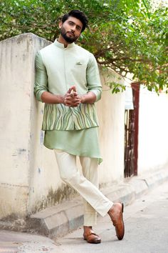 Buy Embroidered Bundi & Kurta Set by Smriti by Anju Agarwal at Aza Fashions Sangeet Outfit For Men, Mint Green Jacket, Sangeet Outfit, Kurta Men, Kurta Set For Men, Nehru Jacket, Traditional Indian Outfits